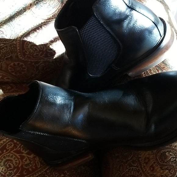 Men black boots - Picture 2 of 3